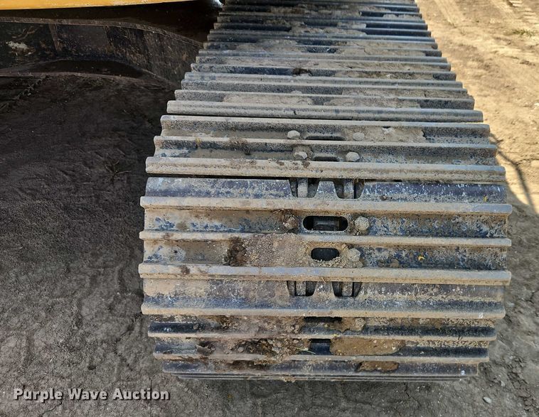 image for item DW6598 2018 Caterpillar 325F L excavator