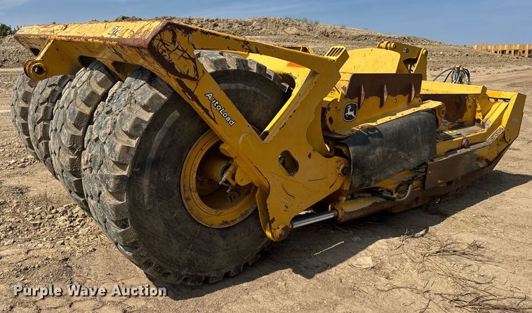 image for item DW6602 2012 John Deere 2112C scraper