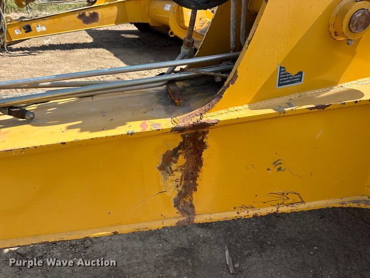 image for item DW6602 2012 John Deere 2112C scraper