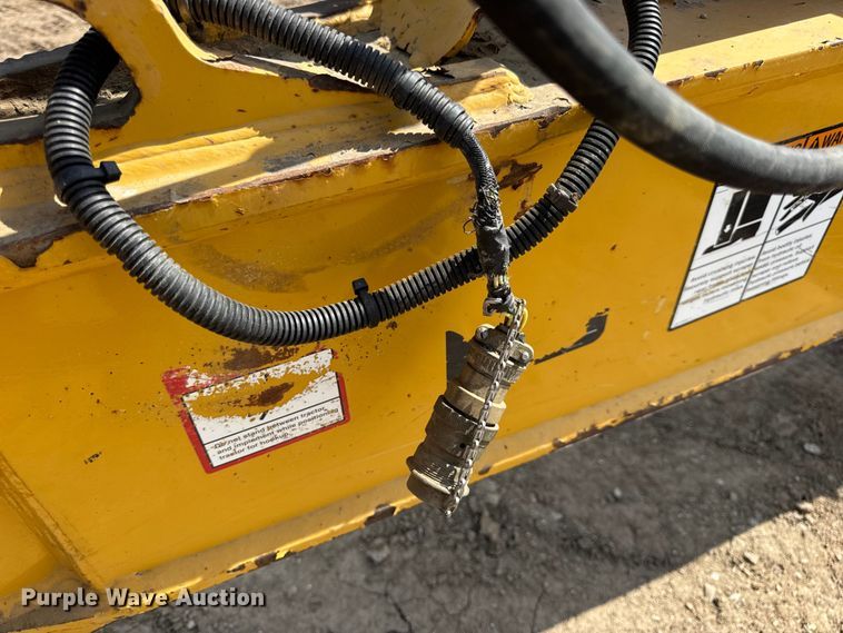 image for item DW6602 2012 John Deere 2112C scraper