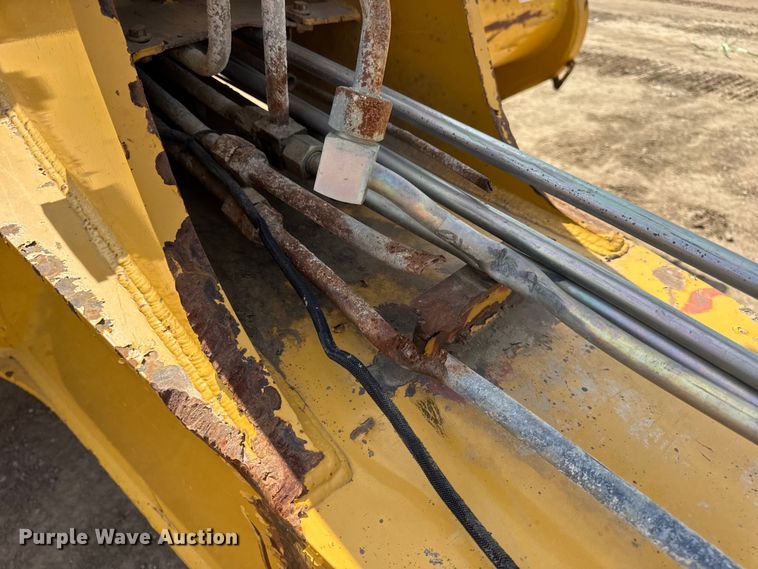 image for item DW6602 2012 John Deere 2112C scraper