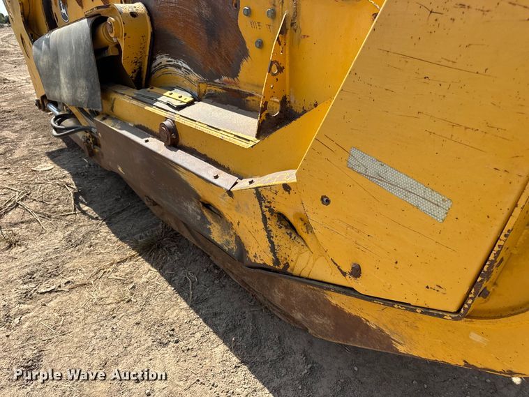 image for item DW6602 2012 John Deere 2112C scraper