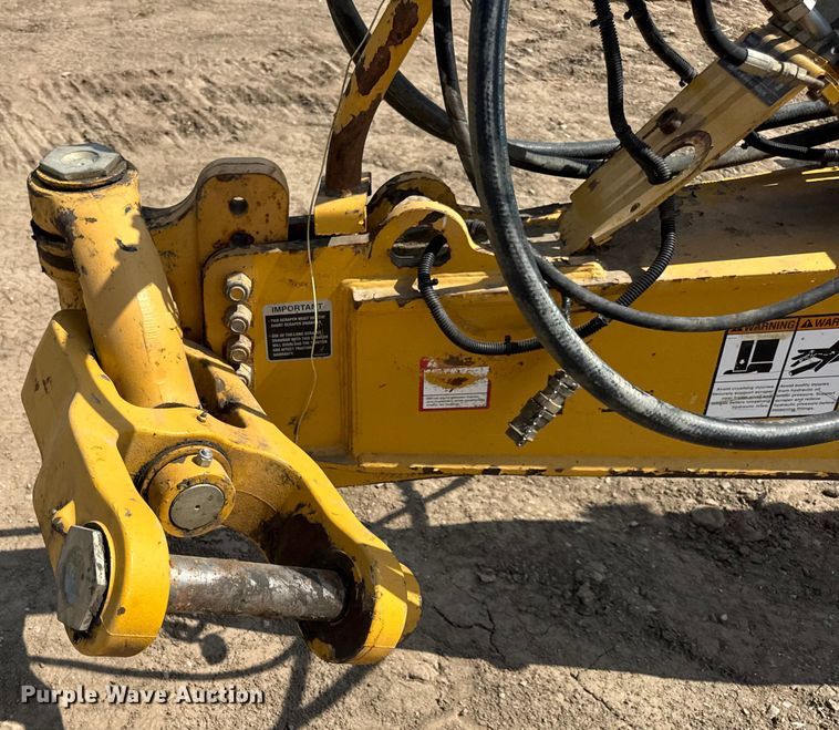 image for item DW6602 2012 John Deere 2112C scraper