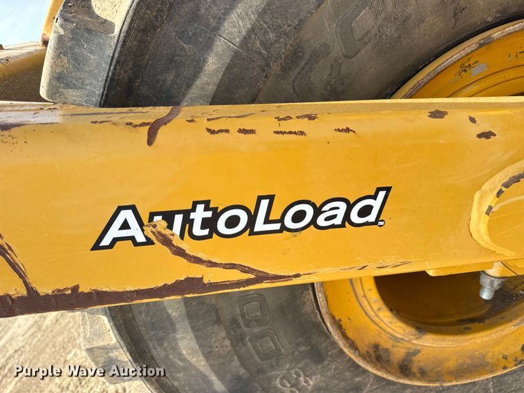 image for item DW6602 2012 John Deere 2112C scraper