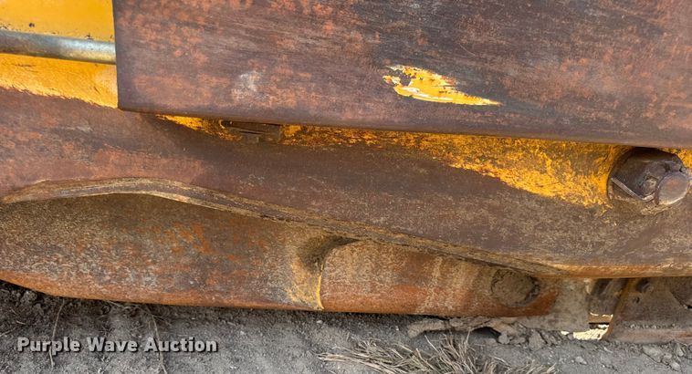 image for item DW6602 2012 John Deere 2112C scraper