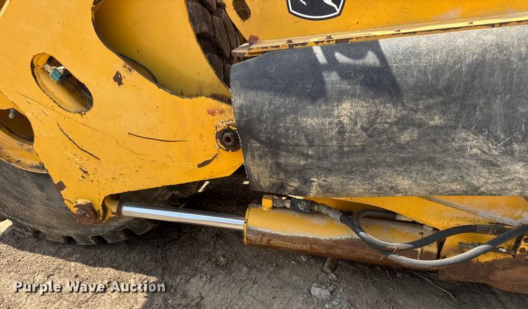 image for item DW6602 2012 John Deere 2112C scraper