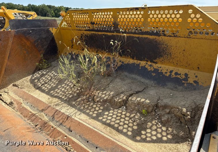 image for item DW6602 2012 John Deere 2112C scraper