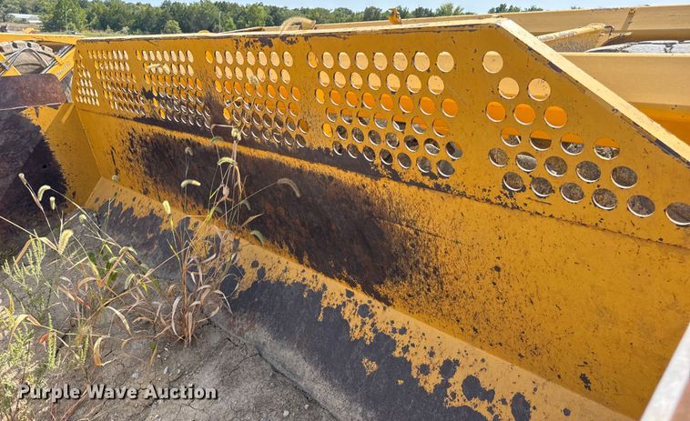 image for item DW6602 2012 John Deere 2112C scraper