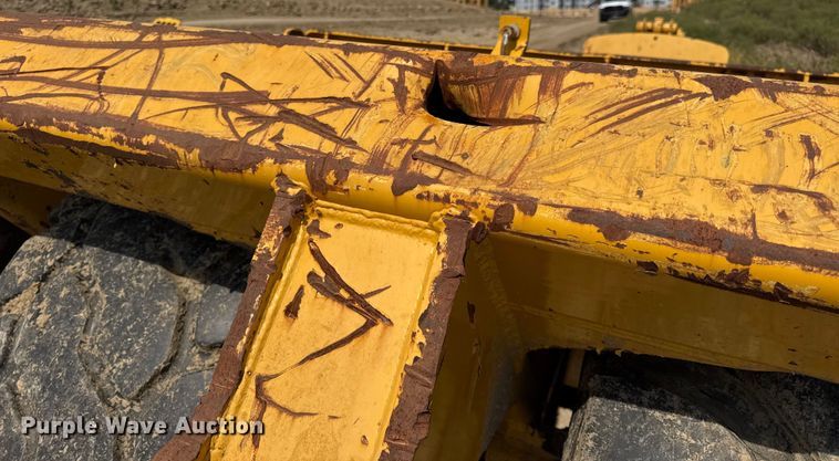 image for item DW6602 2012 John Deere 2112C scraper