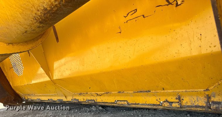 image for item DW6602 2012 John Deere 2112C scraper