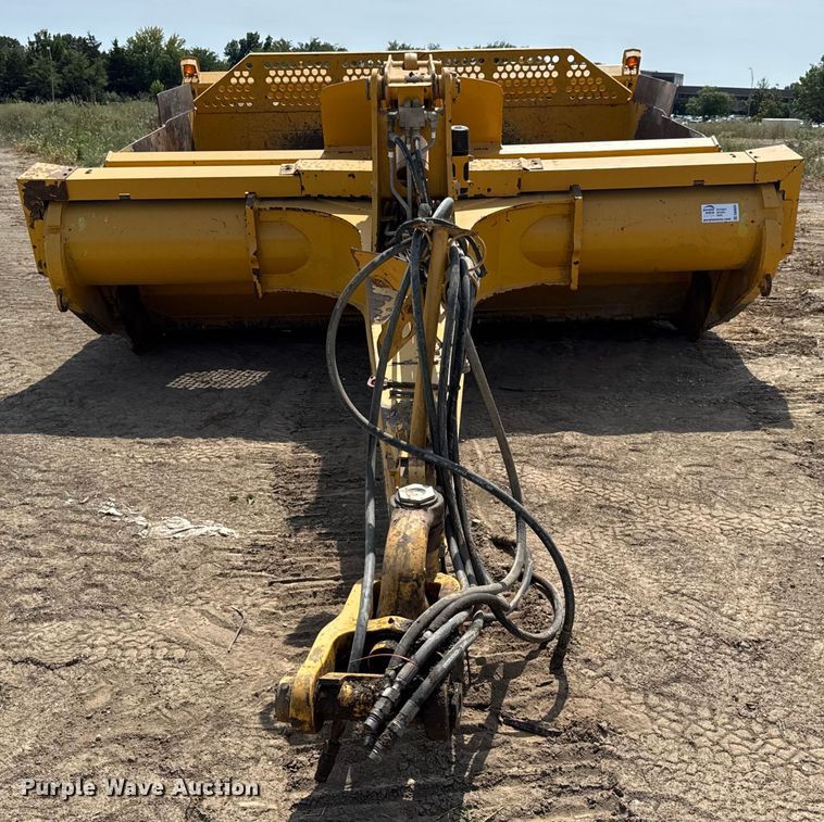 image for item DW6604 2012 John Deere 2112C scraper