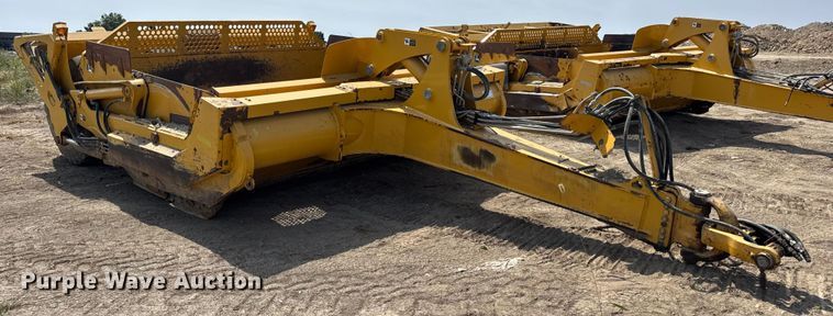 image for item DW6604 2012 John Deere 2112C scraper