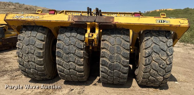 image for item DW6604 2012 John Deere 2112C scraper