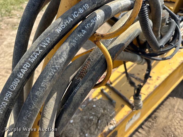 image for item DW6604 2012 John Deere 2112C scraper