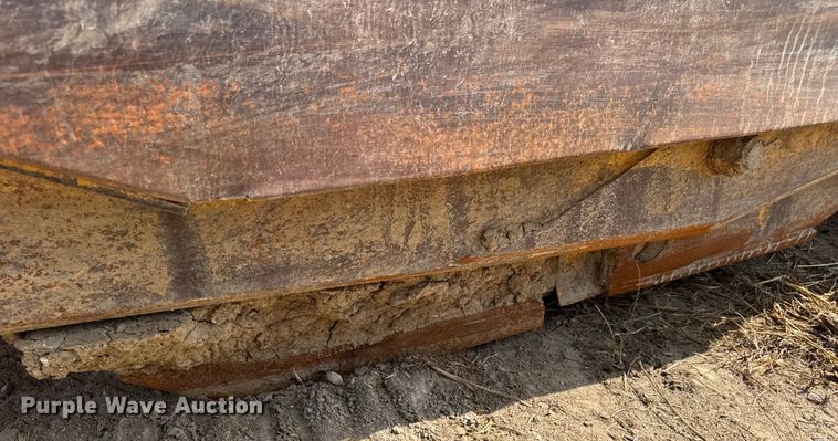 image for item DW6604 2012 John Deere 2112C scraper