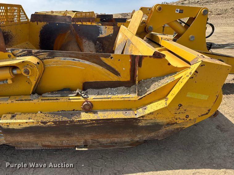 image for item DW6604 2012 John Deere 2112C scraper