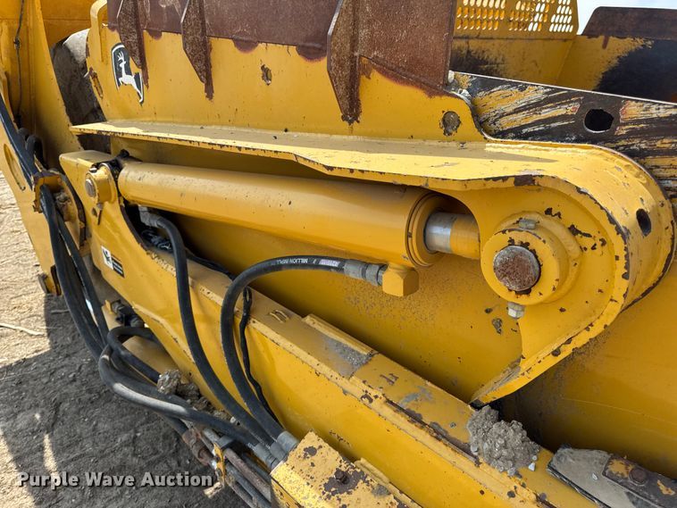 image for item DW6604 2012 John Deere 2112C scraper