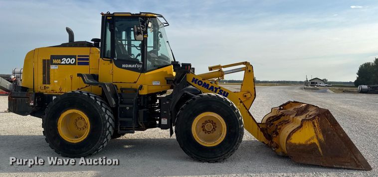 CARGADOR FRONTAL KOMATSU WA2008