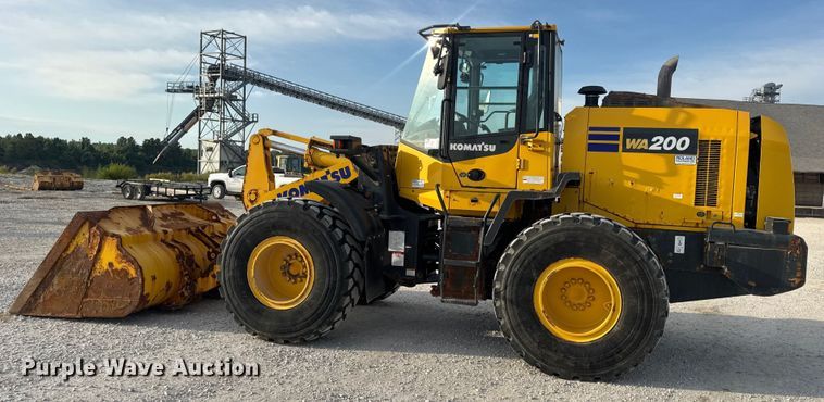 image for item DW6605 Komatsu WA200-8 wheel loader