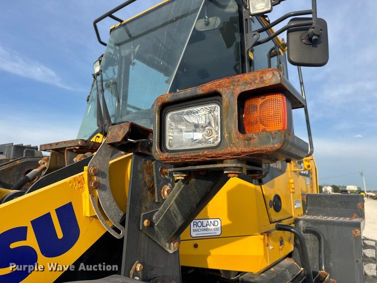 image for item DW6605 Komatsu WA200-8 wheel loader