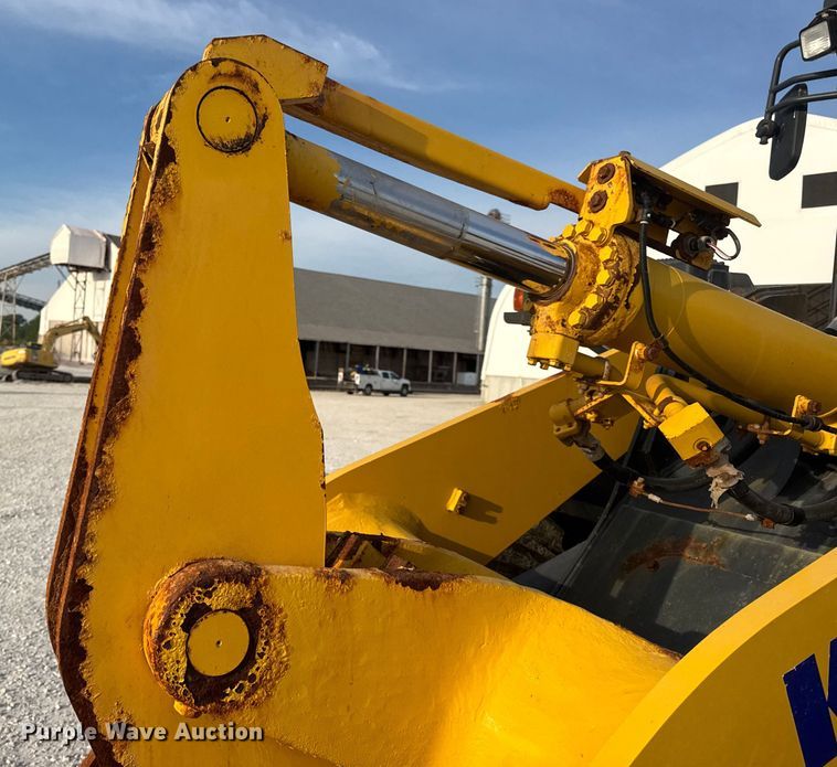 image for item DW6605 Komatsu WA200-8 wheel loader