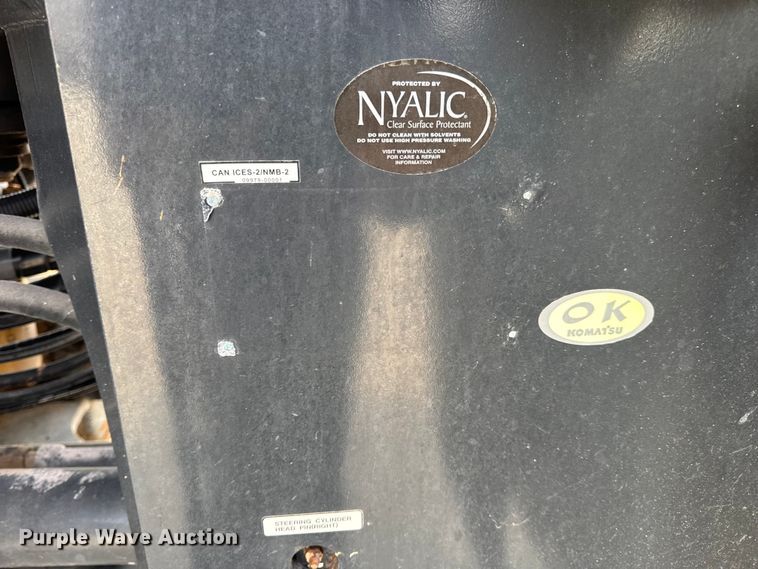 image for item DW6605 Komatsu WA200-8 wheel loader