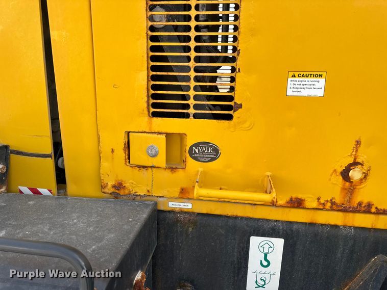 image for item DW6605 Komatsu WA200-8 wheel loader