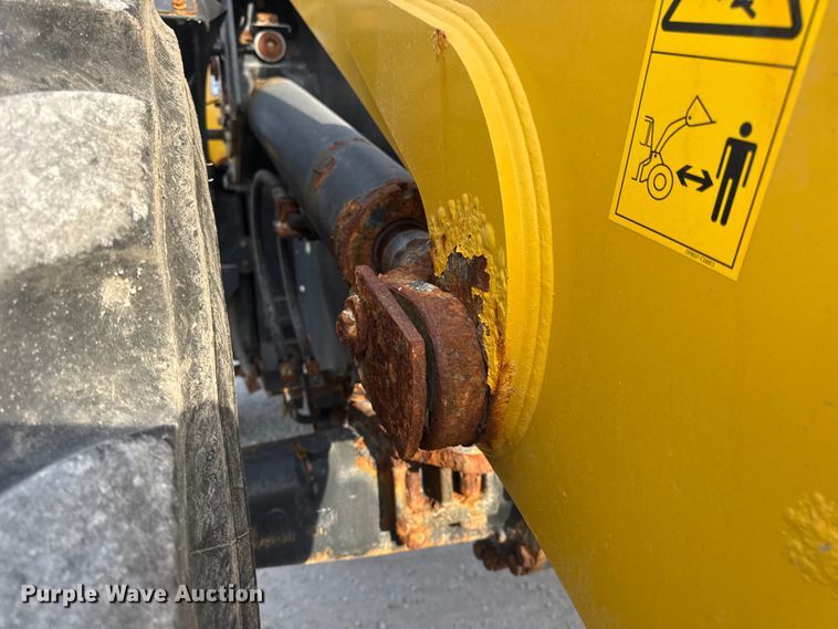 image for item DW6605 Komatsu WA200-8 wheel loader