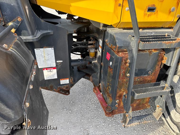 image for item DW6605 Komatsu WA200-8 wheel loader