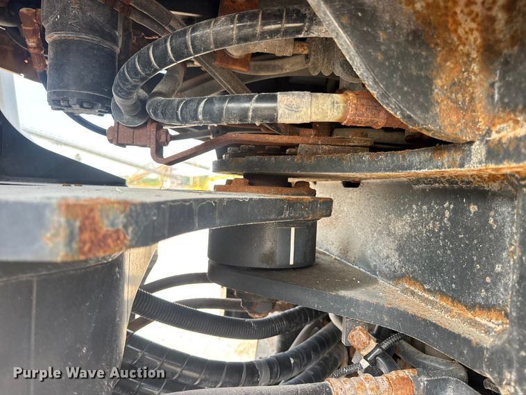 image for item DW6605 Komatsu WA200-8 wheel loader