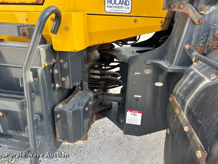 image for item DW6605 Komatsu WA200-8 wheel loader