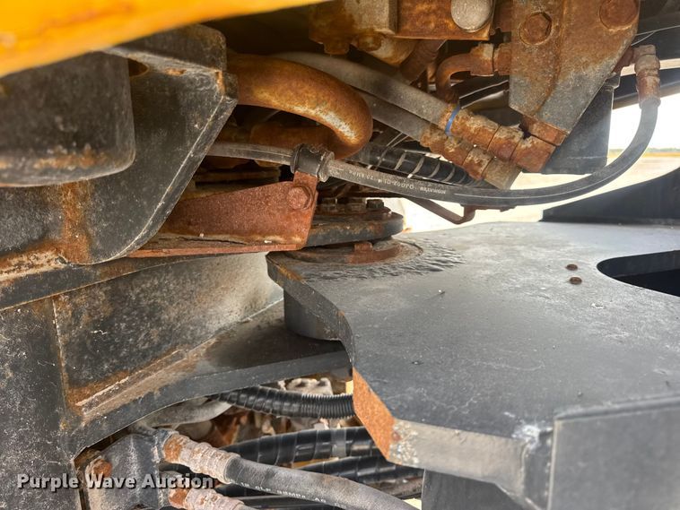 image for item DW6605 Komatsu WA200-8 wheel loader