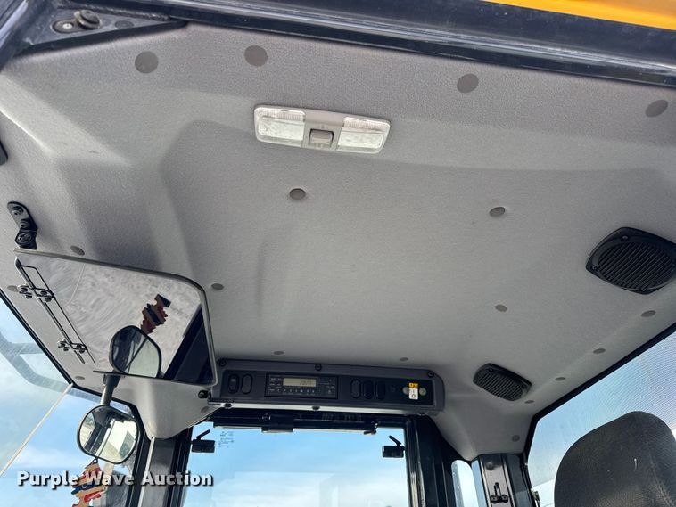 image for item DW6605 Komatsu WA200-8 wheel loader