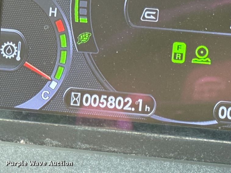 image for item DW6605 Komatsu WA200-8 wheel loader