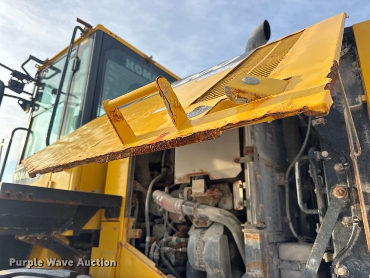 image for item DW6605 Komatsu WA200-8 wheel loader