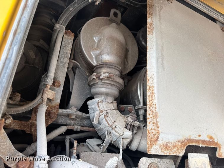 image for item DW6605 Komatsu WA200-8 wheel loader