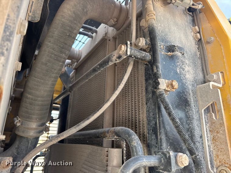 image for item DW6605 Komatsu WA200-8 wheel loader