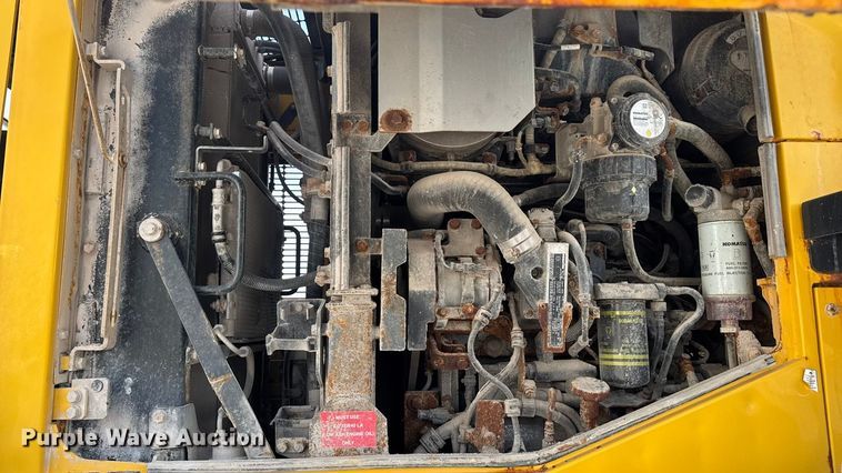 image for item DW6605 Komatsu WA200-8 wheel loader