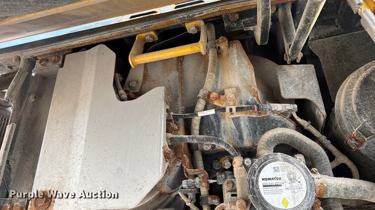 image for item DW6605 Komatsu WA200-8 wheel loader