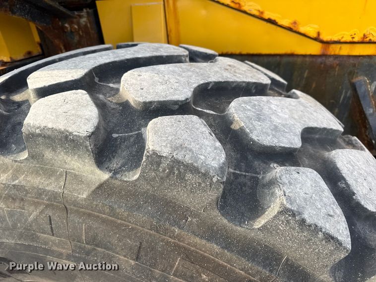 image for item DW6605 Komatsu WA200-8 wheel loader