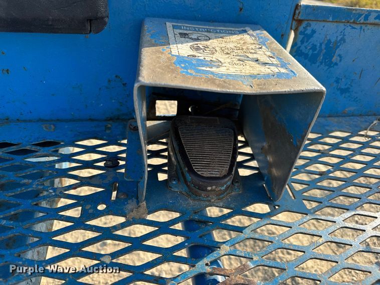image for item DW6607 2007 Genie Z-80/60 boom lift