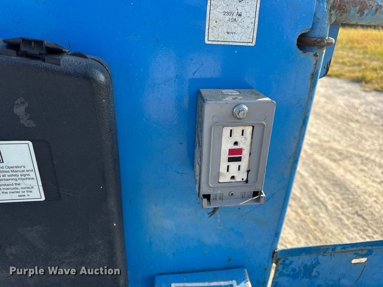 image for item DW6607 2007 Genie Z-80/60 boom lift