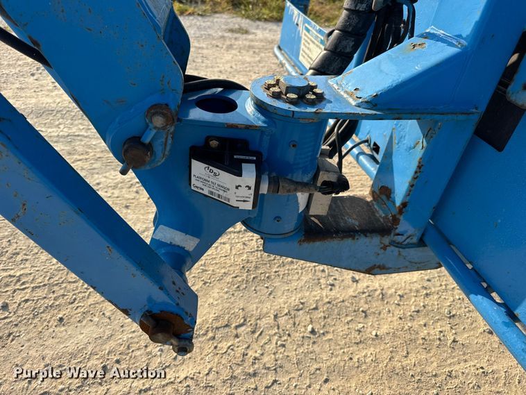 image for item DW6607 2007 Genie Z-80/60 boom lift
