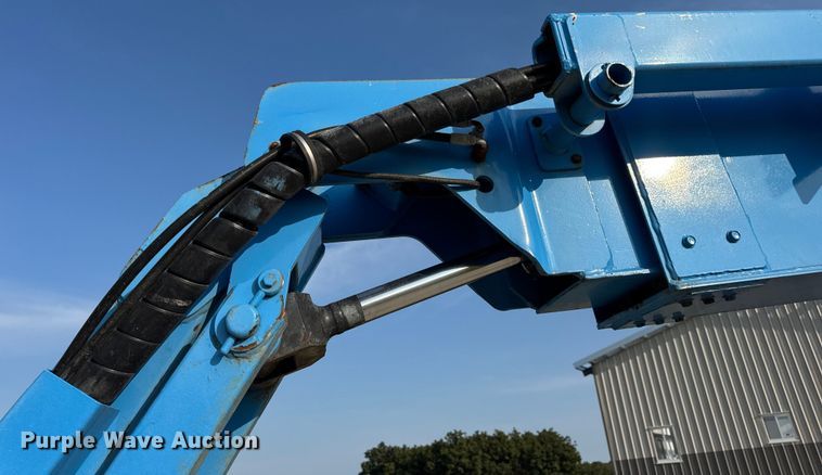 image for item DW6607 2007 Genie Z-80/60 boom lift