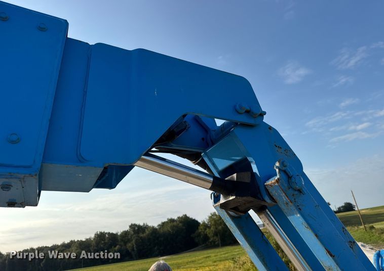 image for item DW6607 2007 Genie Z-80/60 boom lift