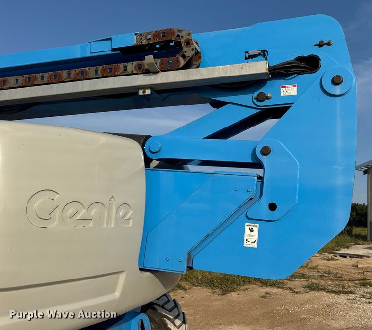 image for item DW6607 2007 Genie Z-80/60 boom lift