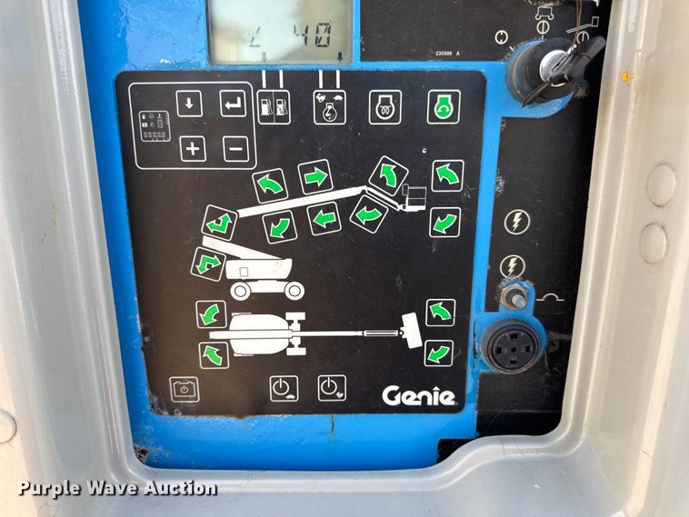 image for item DW6607 2007 Genie Z-80/60 boom lift