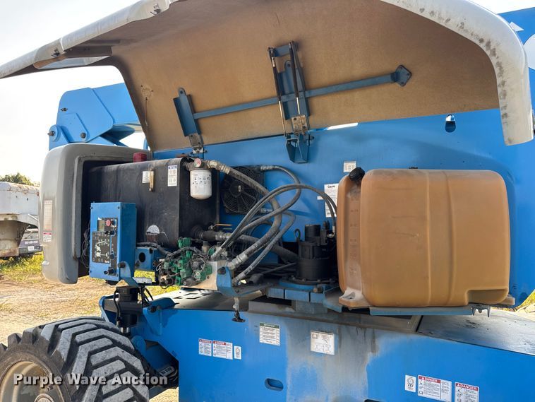 image for item DW6607 2007 Genie Z-80/60 boom lift