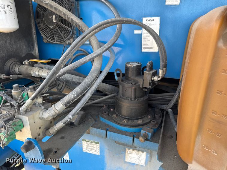 image for item DW6607 2007 Genie Z-80/60 boom lift