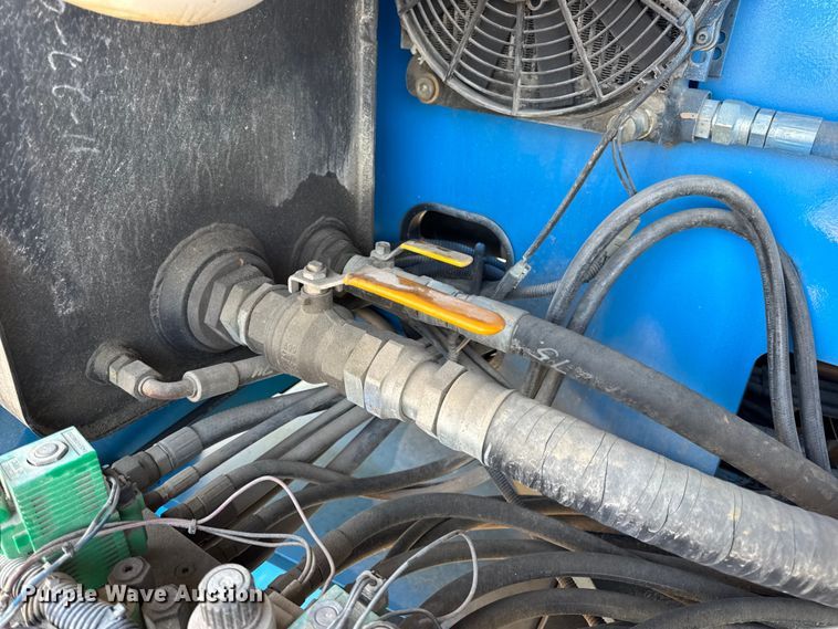 image for item DW6607 2007 Genie Z-80/60 boom lift